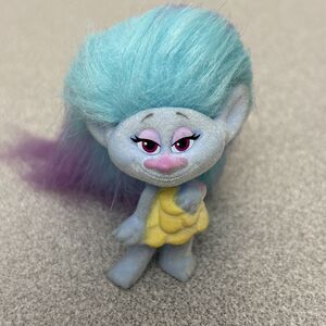 DreamWorks Trolls Mini Figure Flocked‎ Fuzzy Blue Skin Purple Tips Hair